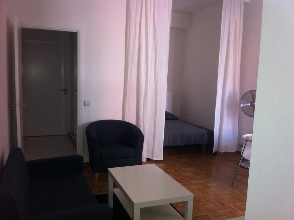 Le Neptune Niza Habitación foto
