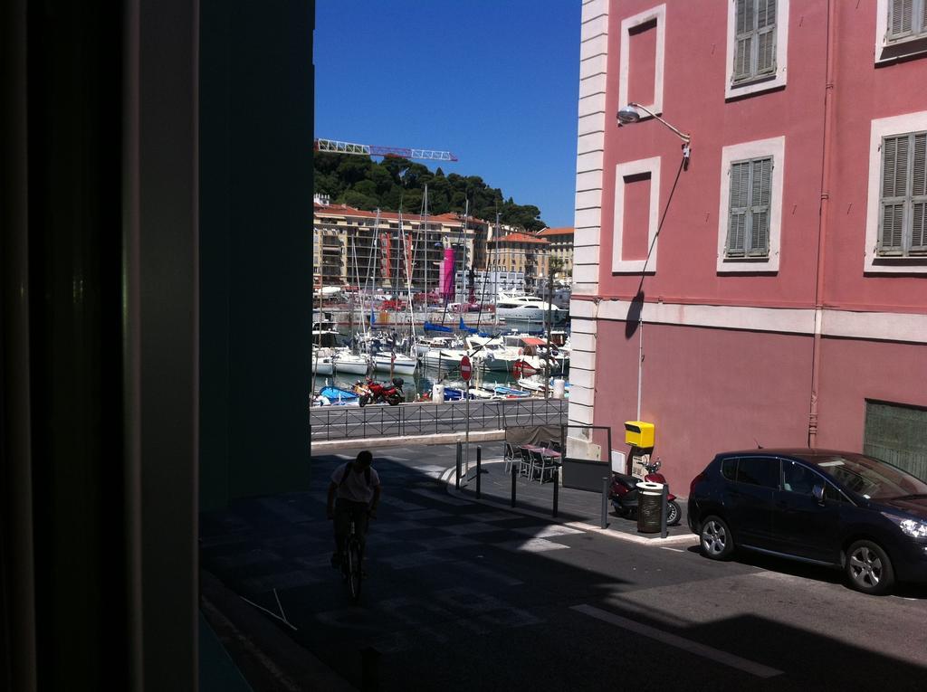 Le Neptune Niza Habitación foto